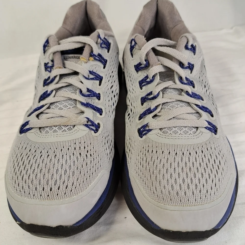 NIKE Gray & Blue Lunarglide 4 Sneakers Youth (big kid) Size 5